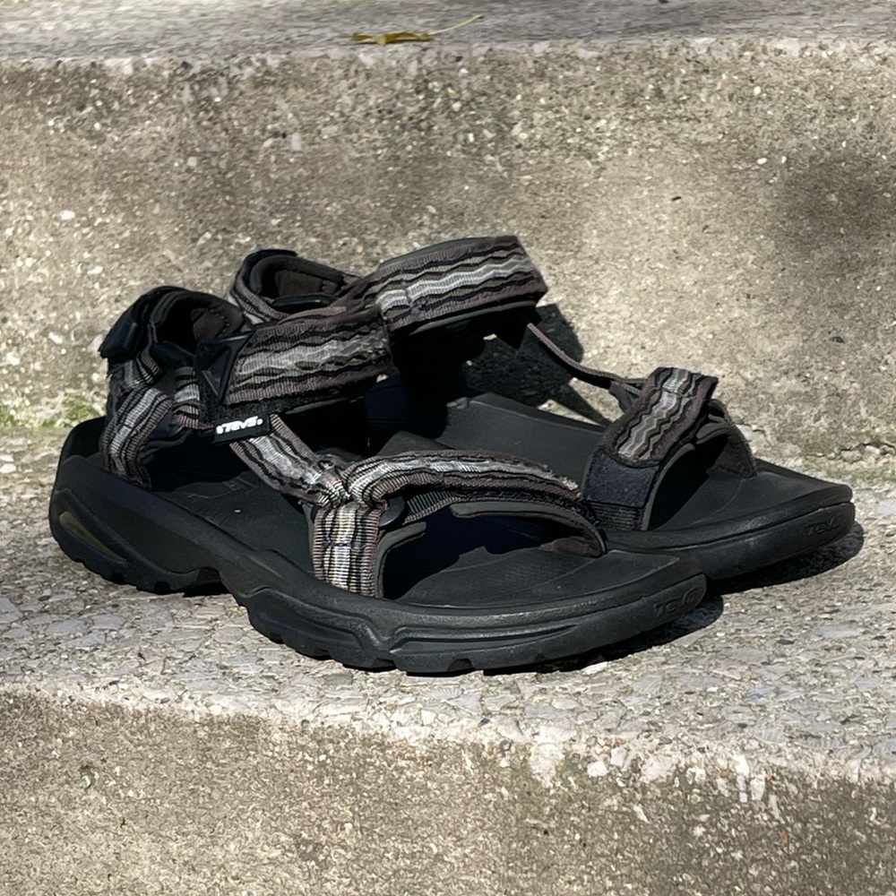 Teva Men’s Hurricane 4 Outdoor River Sandals